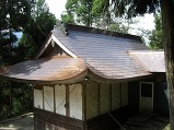 四国山間部　三部神社の屋根を銅板葺き変え