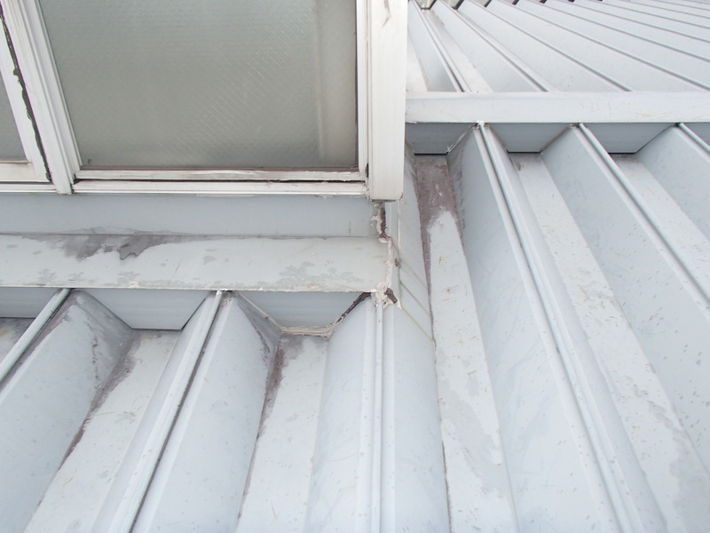 高知 屋根 金属屋根 倉庫兼店舗 雨漏り