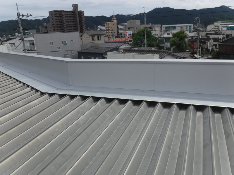 高知 雨漏り 修繕 屋根 カバー工法