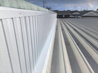 高知県安芸市、折半屋根雨漏り修繕工事